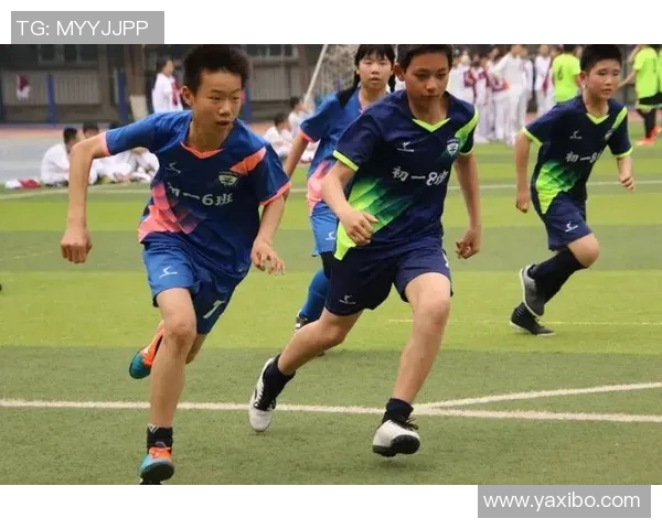 足球小将中国队勇闯国际赛场展现青春风采与团队精神